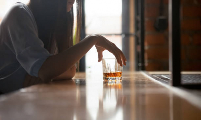 Clínica para Alcoólatra Desintoxicação Pinheiros - Clínica para Homens Alcoólatra