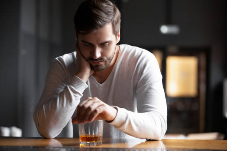 Reabilitação Alcoólica para Homens Bairro Guararema - Reabilitação Alcoólica Perto de Mim Taboão Da Serra